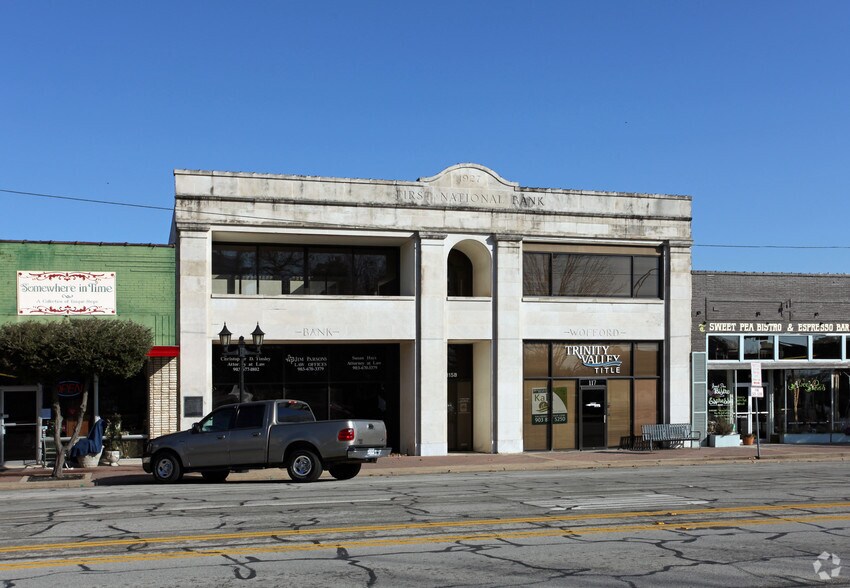 117 E Tyler St, Athens, TX à louer - Photo du bâtiment - Image 2 de 10