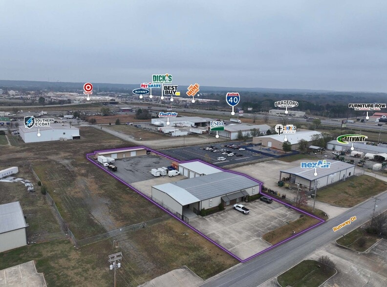 980 Runway Dr, Conway, AR à vendre - Photo du bâtiment - Image 2 de 32