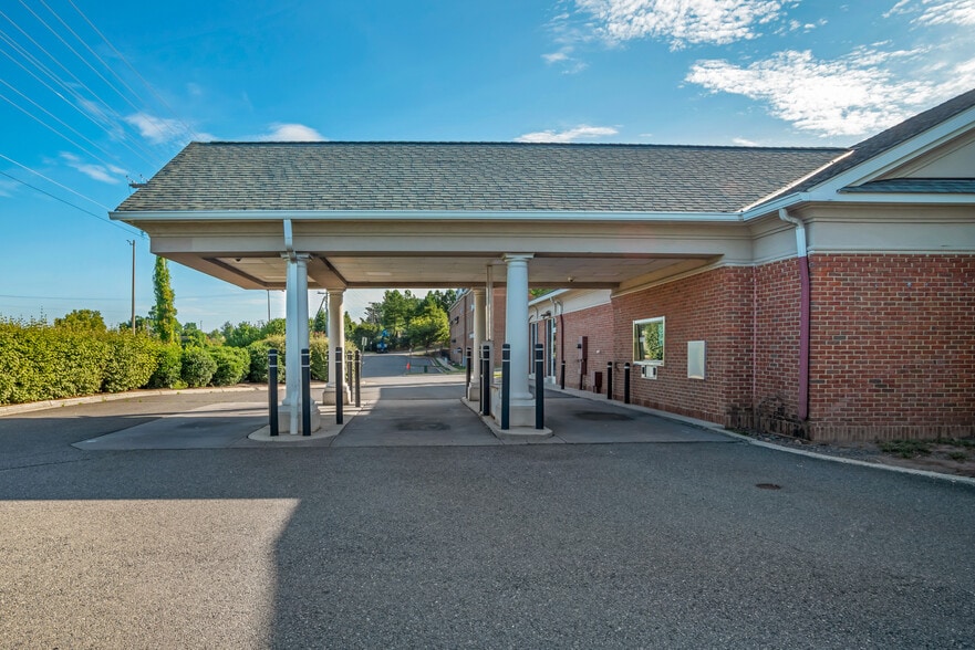 6130 Redwood Sq, Centreville, VA for sale - Building Photo - Image 3 of 4