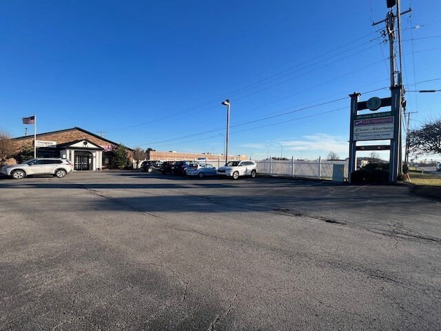 744 Shenango Rd, Beaver Falls, PA for lease - Building Photo - Image 2 of 21