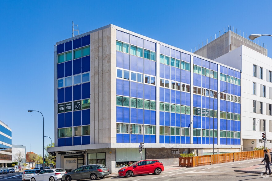 Calle de Cronos, 8, Madrid, Madrid for sale - Building Photo - Image 3 of 4