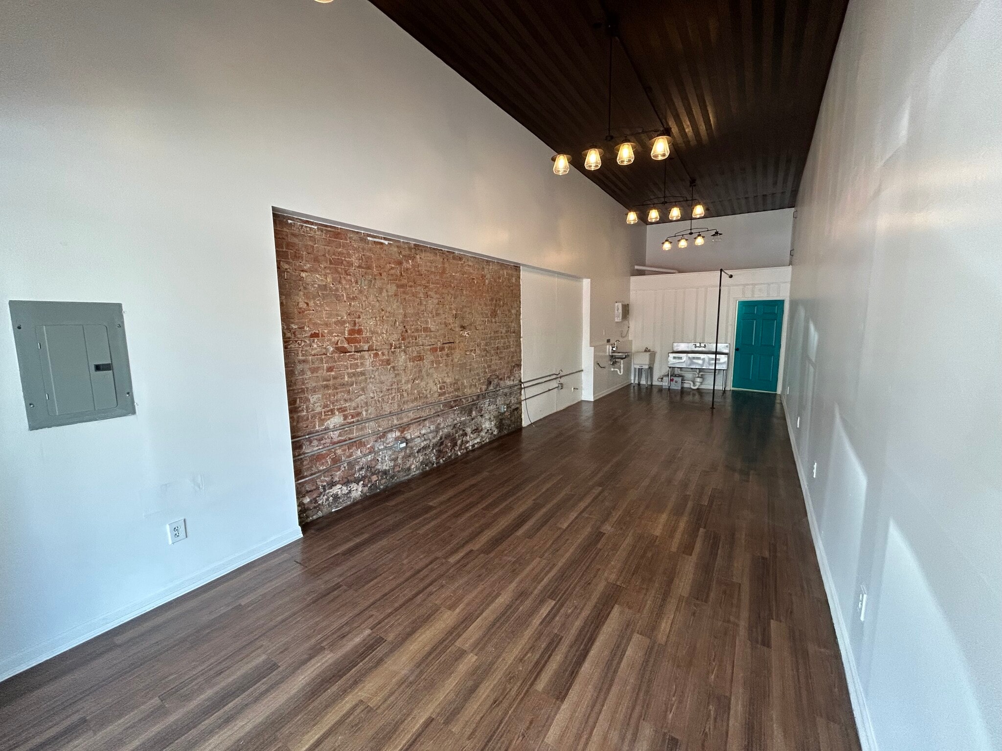 1941-1947 N New Braunfels Ave, San Antonio, TX à louer Photo intérieure- Image 1 de 5