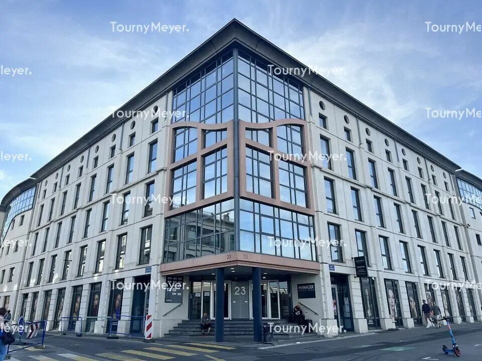 Bureau dans Bordeaux à louer Photo du bâtiment- Image 1 de 5