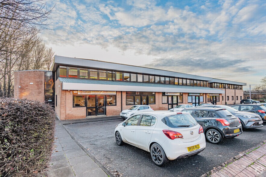 204 Main St, Coatbridge à louer - Photo du bâtiment - Image 2 de 2