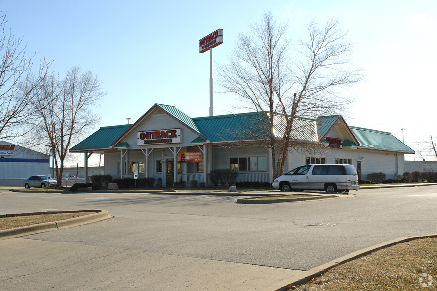1420 Park Pl, Clarksville, IN for lease - Primary Photo - Image 1 of 12
