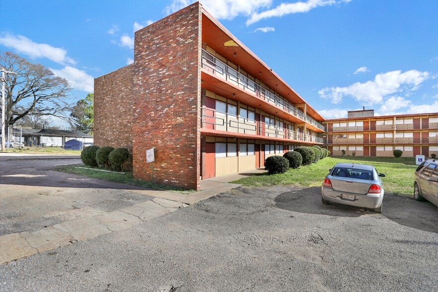 2450 Ketchum, Memphis, TN for sale - Building Photo - Image 3 of 12
