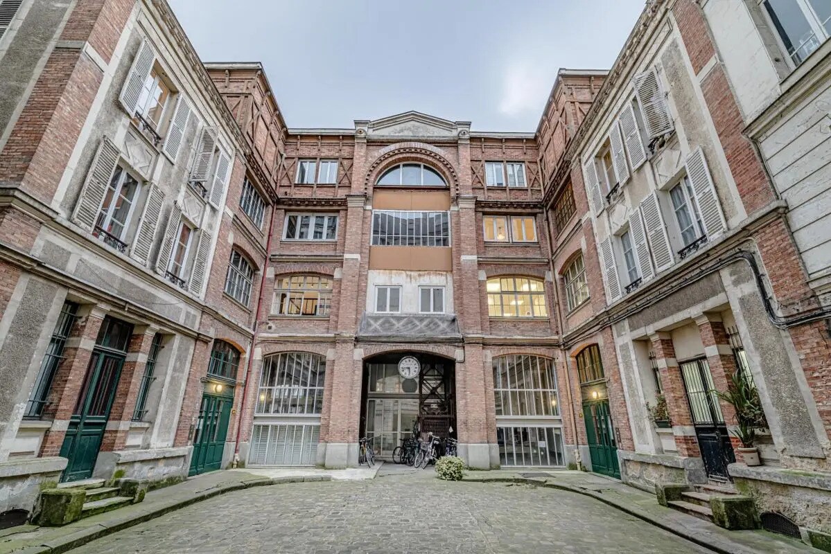 40 Rue Louis Blanc, Paris à louer Photo du bâtiment- Image 1 de 10