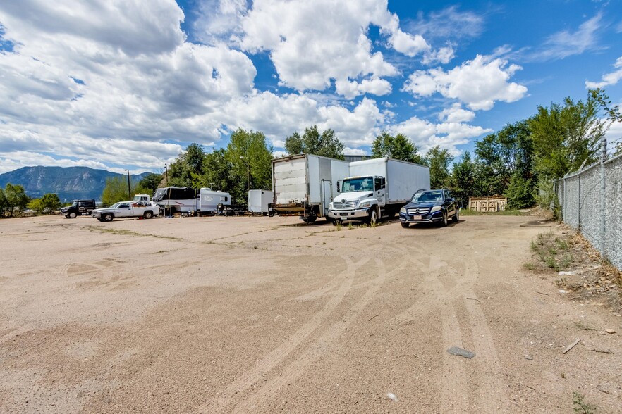 2610 Delta Dr, Colorado Springs, CO for sale - Building Photo - Image 3 of 18