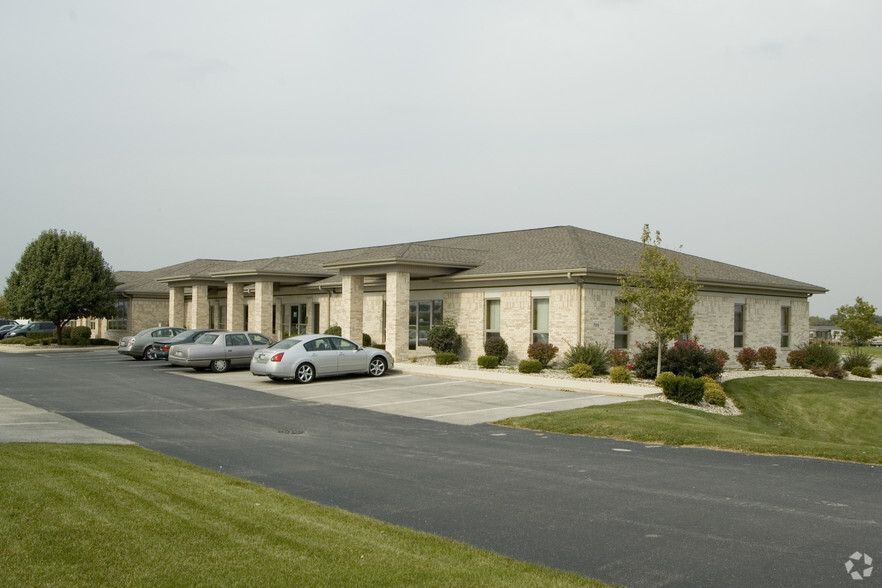 755 Almar Pky, Bourbonnais, IL à vendre - Photo du bâtiment - Image 1 de 1