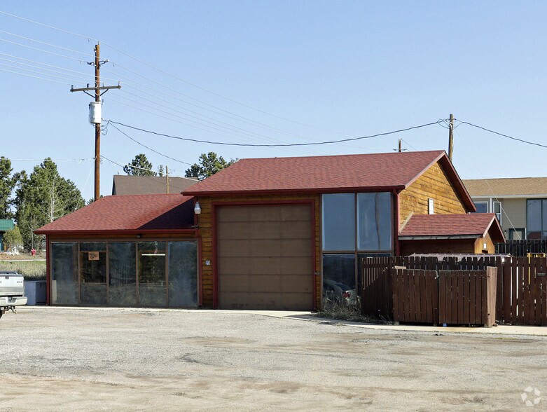 500 Rampart Range Rd, Woodland Park, CO for sale - Primary Photo - Image 1 of 2