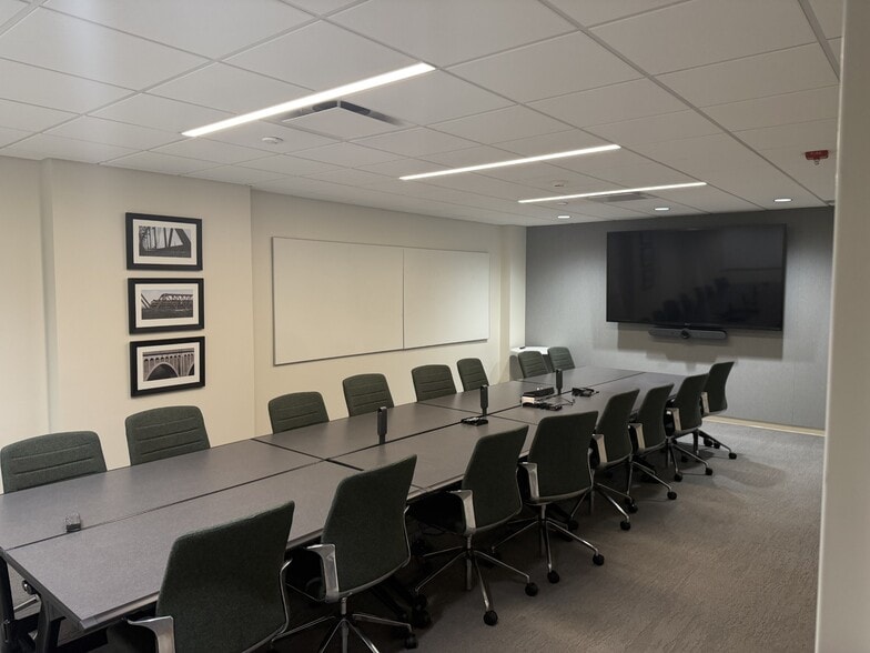 114 W 11th St, Kansas City, MO for lease - Building Photo - Image 3 of 8