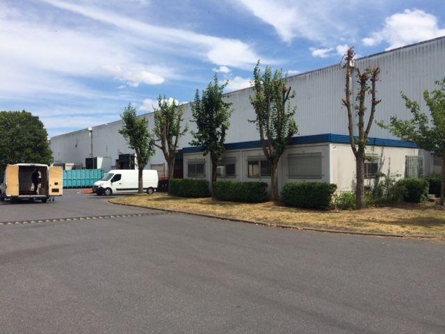 Industrial in Éragny for lease - Building Photo - Image 3 of 8