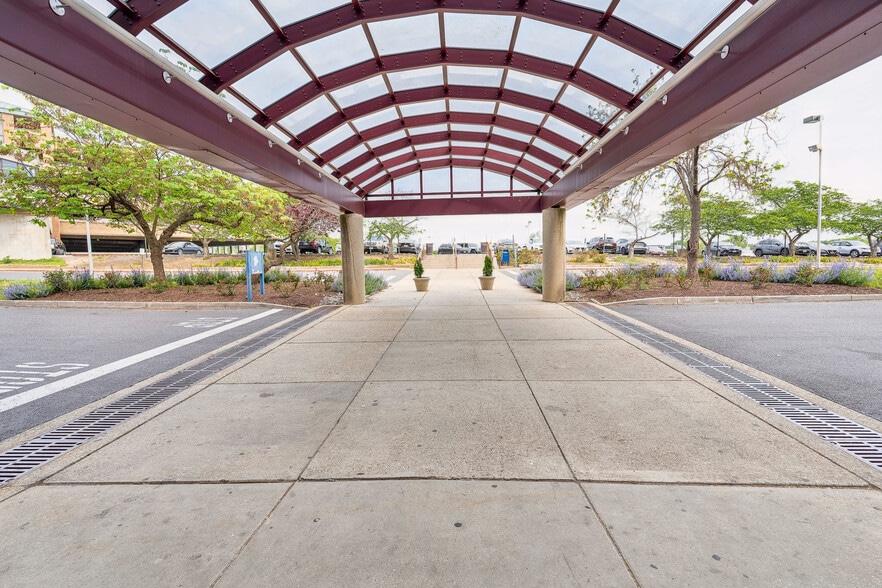 1160 Varnum St NE, Washington, DC for lease - Building Photo - Image 3 of 11