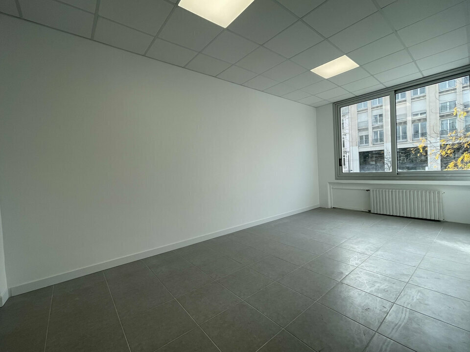 Office in Le Havre for lease Interior Photo- Image 1 of 8