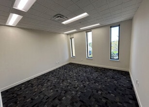 5025 Arlington Centre Blvd, Upper Arlington, OH à louer Photo intérieure- Image 1 de 6