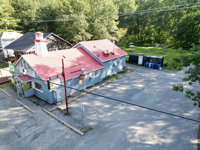 655 Bayview Dr, Ottawa, ON à vendre - Photo du bâtiment - Image 2 de 13