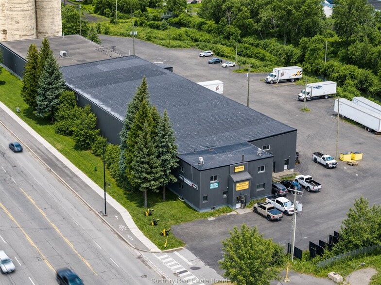 560 Notre Dame Ave, Sudbury, ON for lease - Building Photo - Image 3 of 27