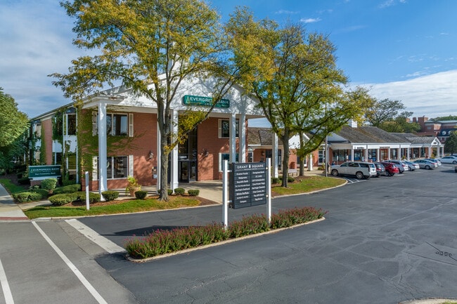 More details for 1-10 Grant Sq, Hinsdale, IL - Retail for Lease