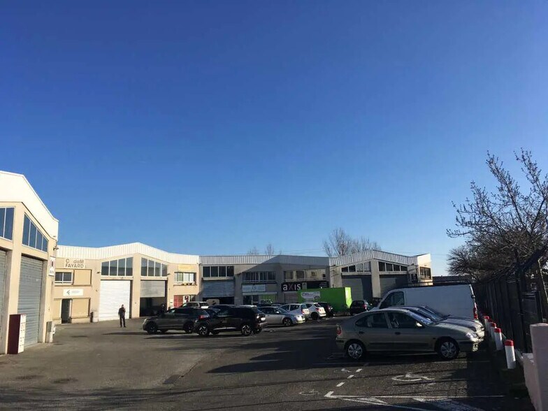 Flex in Toulouse for lease - Building Photo - Image 2 of 12
