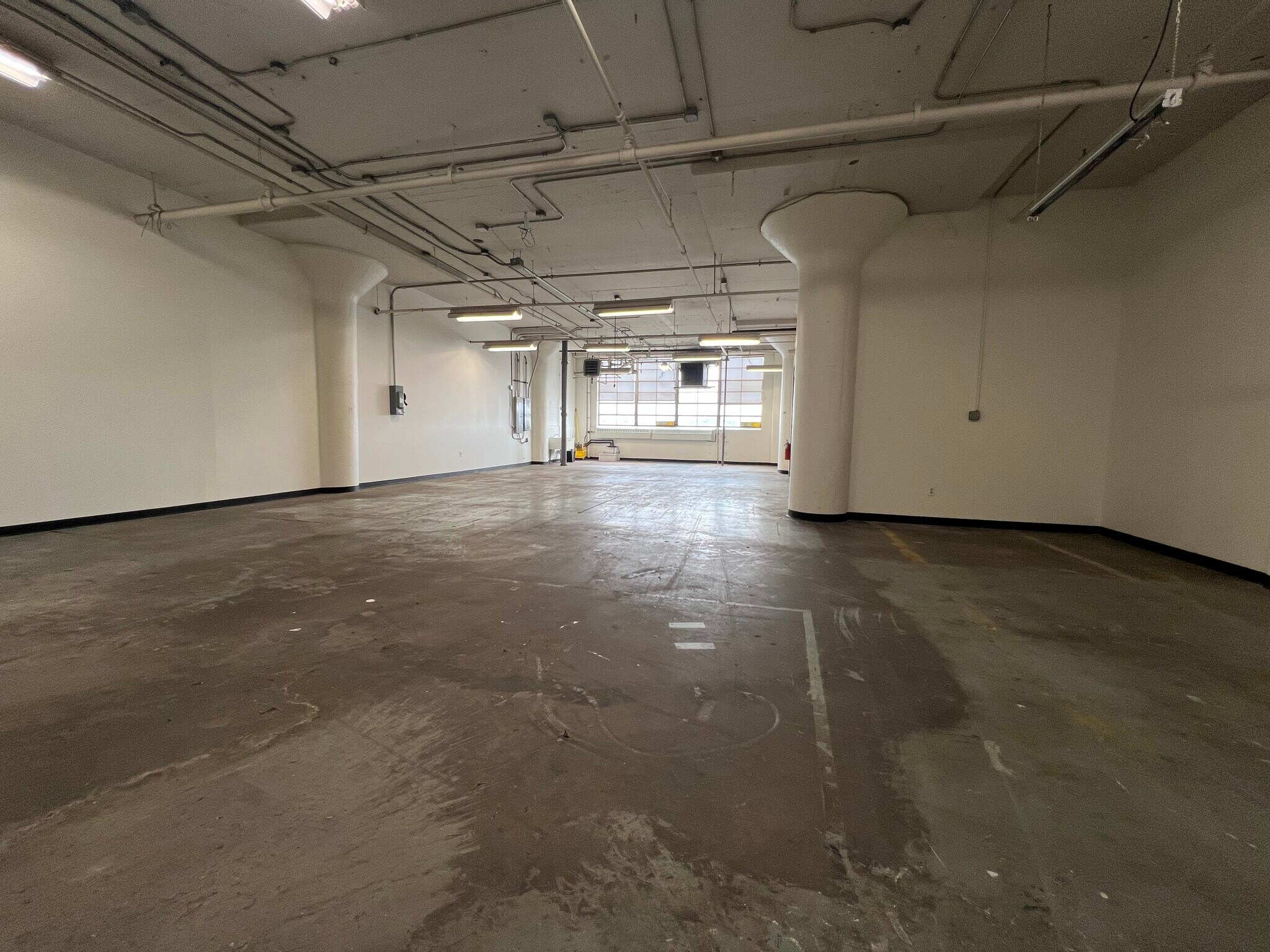 2495 Main St, Buffalo, NY for lease Interior Photo- Image 1 of 4