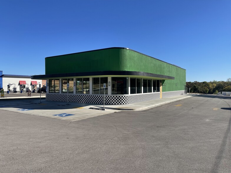 312 W 71st St, Tulsa, OK for sale - Building Photo - Image 1 of 6