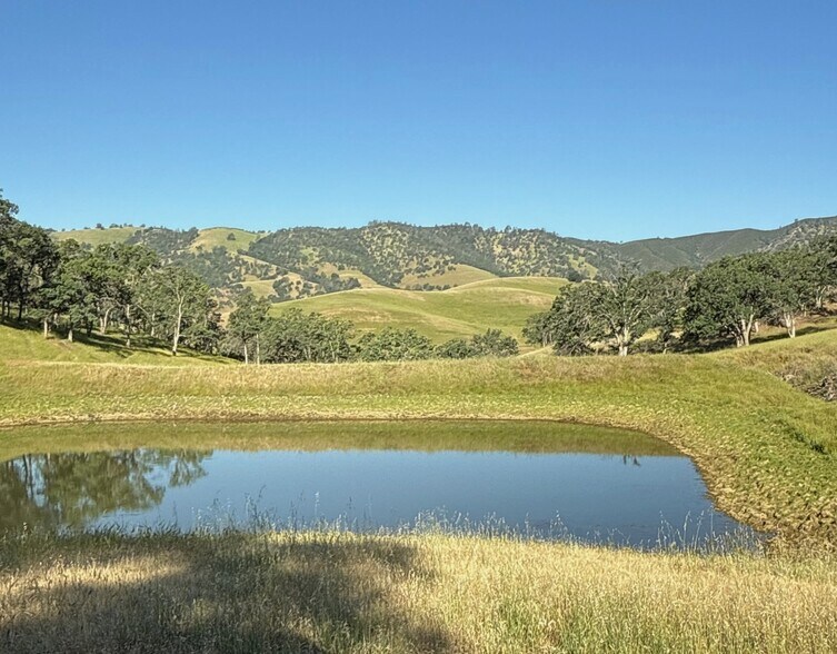 3546 Huffmaster rd, Stonyford, CA à vendre - Photo du bâtiment - Image 3 de 33