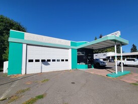 2181 State St, Salem OR - Automotive Property