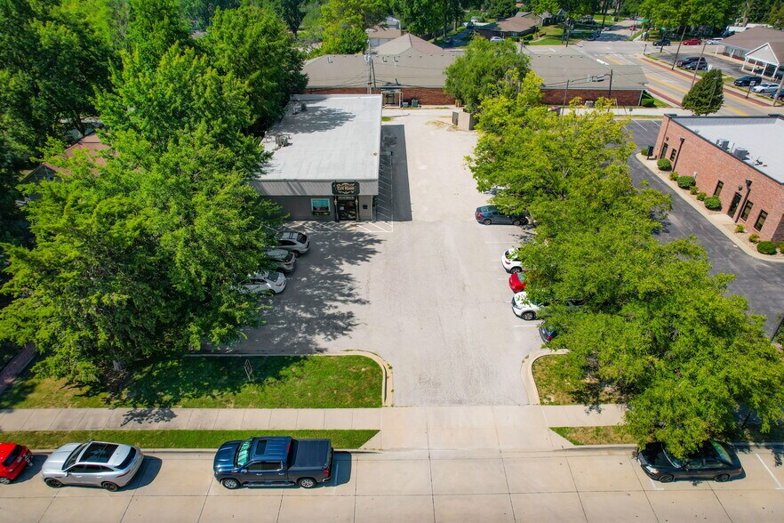 304 SW Market St, Lee's Summit, MO à vendre - Photo du bâtiment - Image 2 de 23