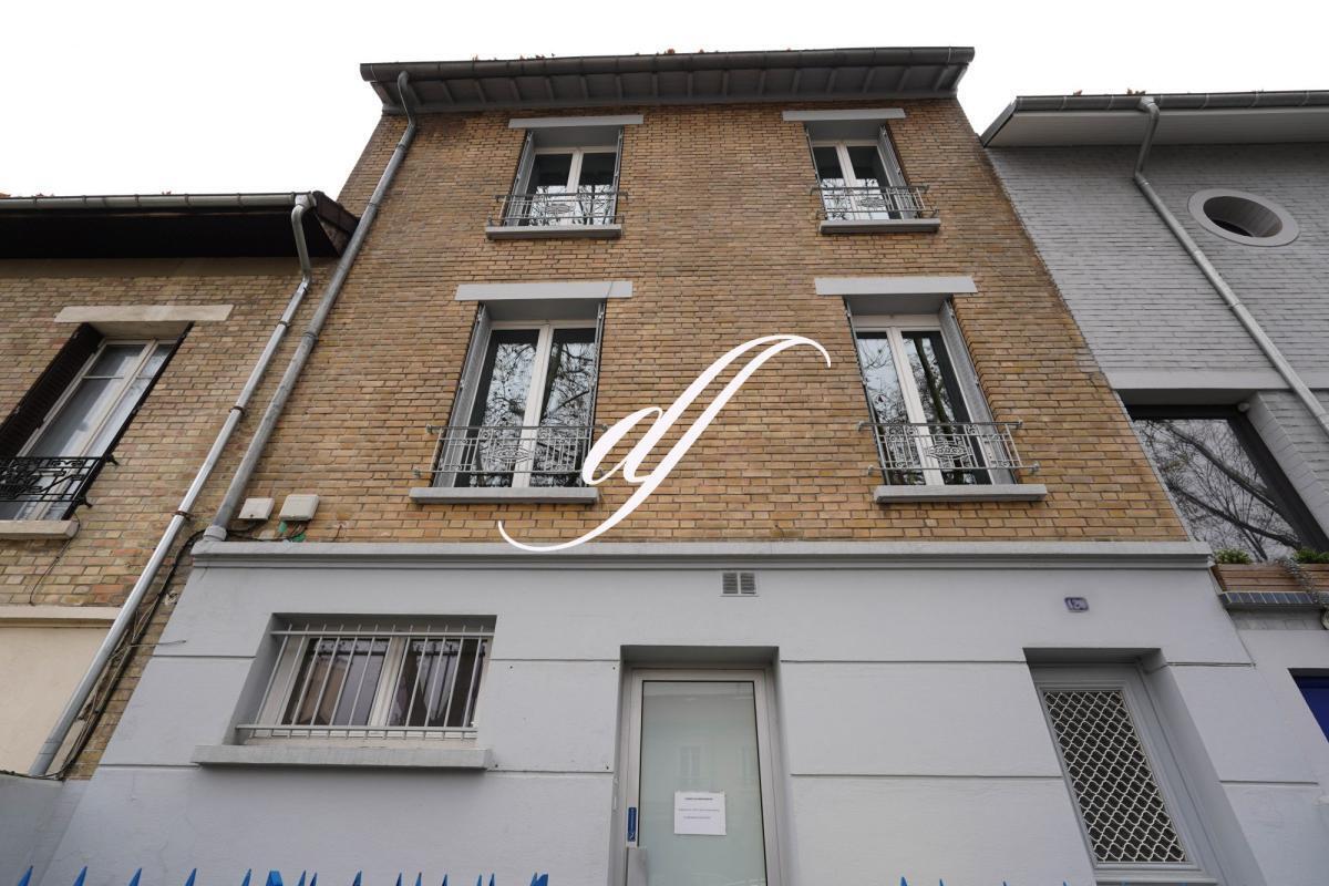 Retail in Issy-les-Moulineaux for sale Building Photo- Image 1 of 7