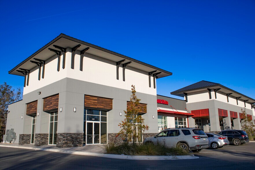 96032-96098 Victorias Pl, Yulee, FL à louer - Photo du bâtiment - Image 2 de 8