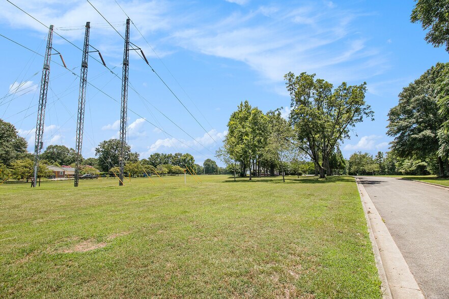 3175 Highway 81 W, Hampton, GA à vendre - Photo du bâtiment - Image 3 de 26