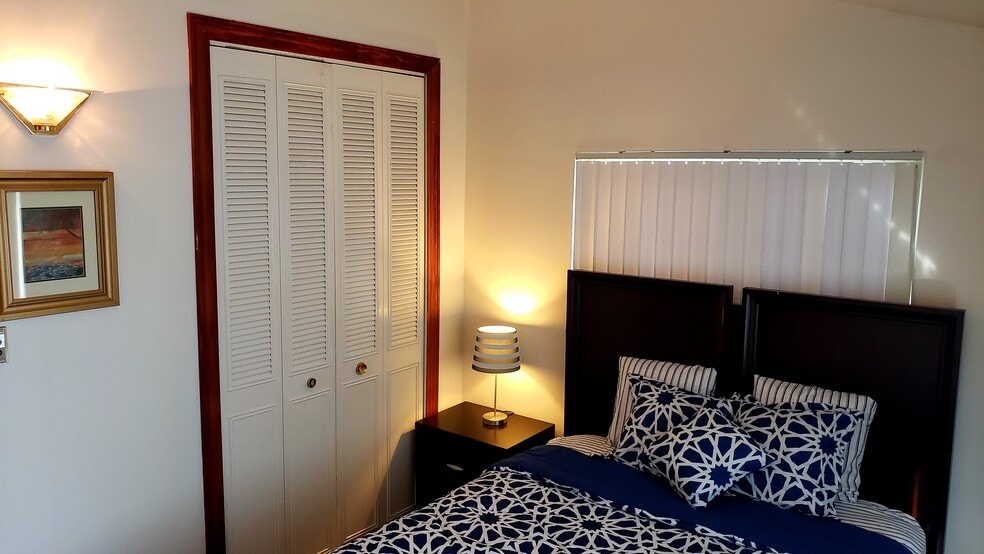 824 Washington Ave, Alton, IL à vendre - Photo intérieure - Image 2 de 14