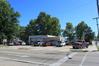 More details for 613 W 4th St, Sterling, IL - Retail for Sale