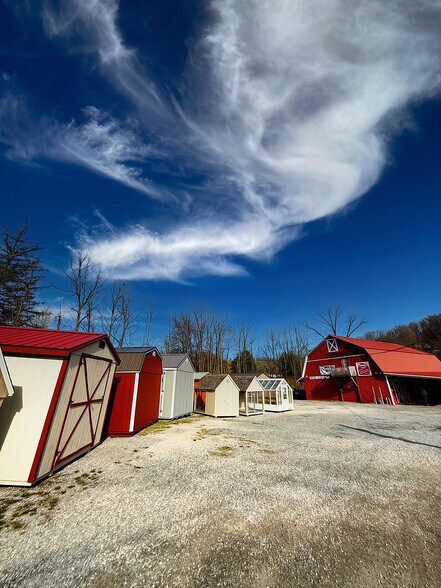 2040 Robert C Byrd Dr, Beckley, WV à vendre - Photo du bâtiment - Image 2 de 23
