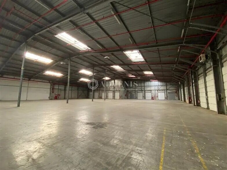 Flex dans Bonneuil-sur-Marne à louer - Photo du bâtiment - Image 2 de 8