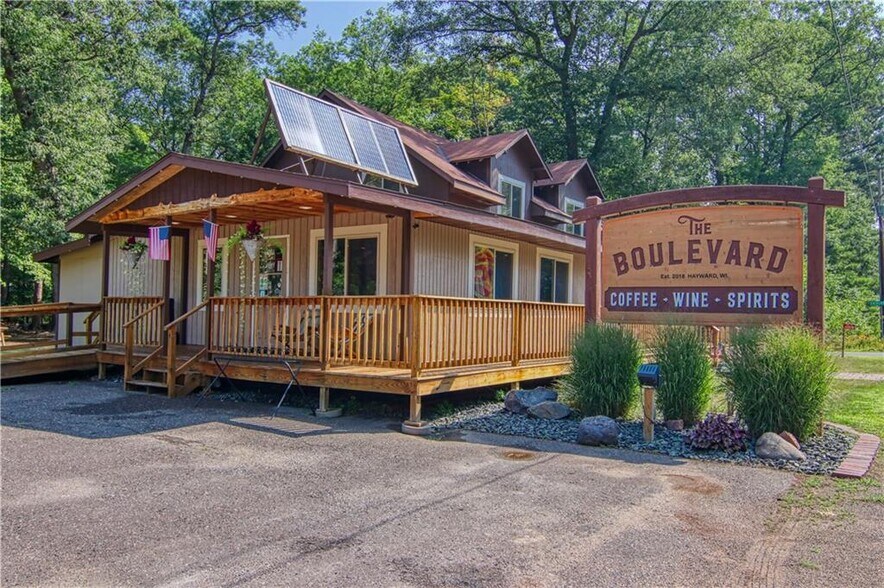 14392 W County Road K, Hayward, WI à vendre - Photo du bâtiment - Image 2 de 35