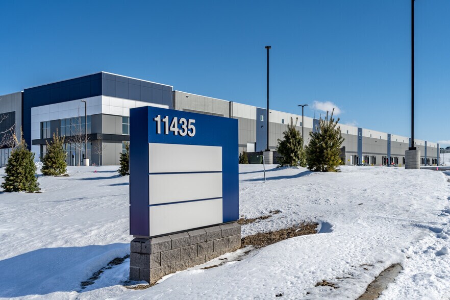 11435 Hudson Rd, Woodbury, MN à vendre - Photo du bâtiment - Image 2 de 5