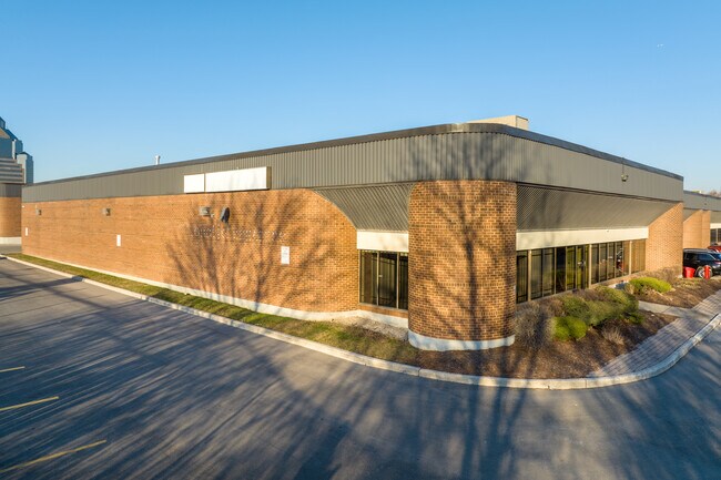 Plus de détails pour 465 Milner Ave, Toronto, ON - Industriel à vendre