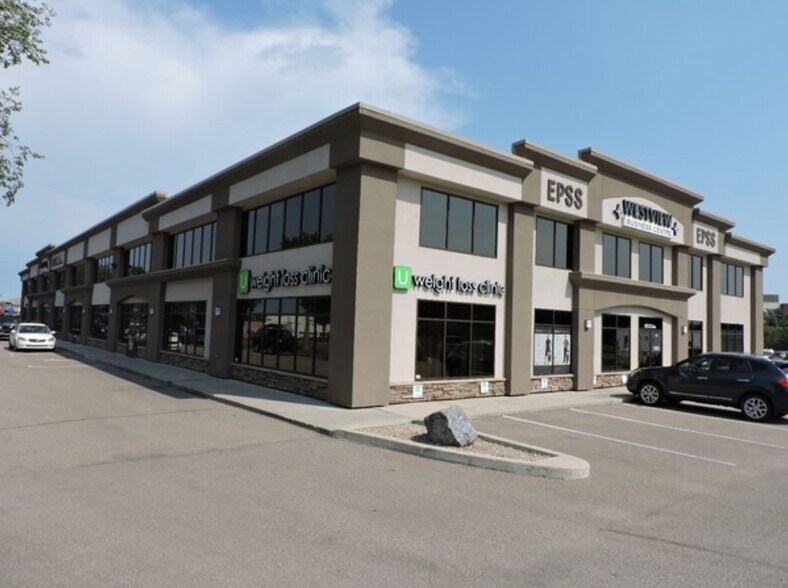 4315 55 Ave, Red Deer, AB à louer - Photo du bâtiment - Image 1 de 1