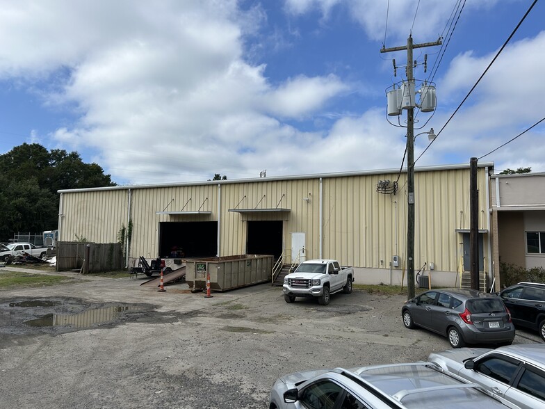 3801 Meeting Street Rd, North Charleston, SC for lease - Building Photo - Image 1 of 6