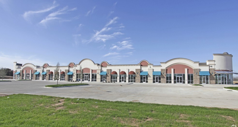 5100 W Sublett Rd, Arlington, TX à louer - Photo du bâtiment - Image 2 de 2