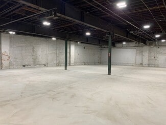 Plus de détails pour 150 Nassau Terminal Rd, New Hyde Park, NY - Industriel à louer