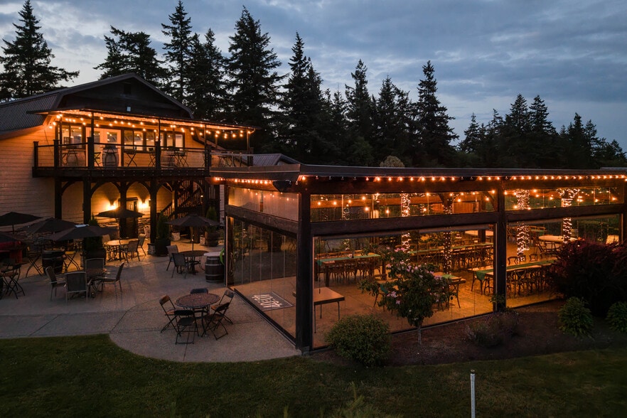 2400 Anderton Rd, Comox, BC for sale - Building Photo - Image 3 of 50