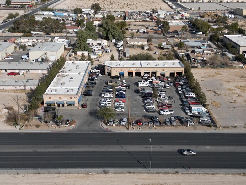 4750 E Lake Mead Blvd, Las Vegas, NV à vendre - Photo du bâtiment - Image 1 de 6