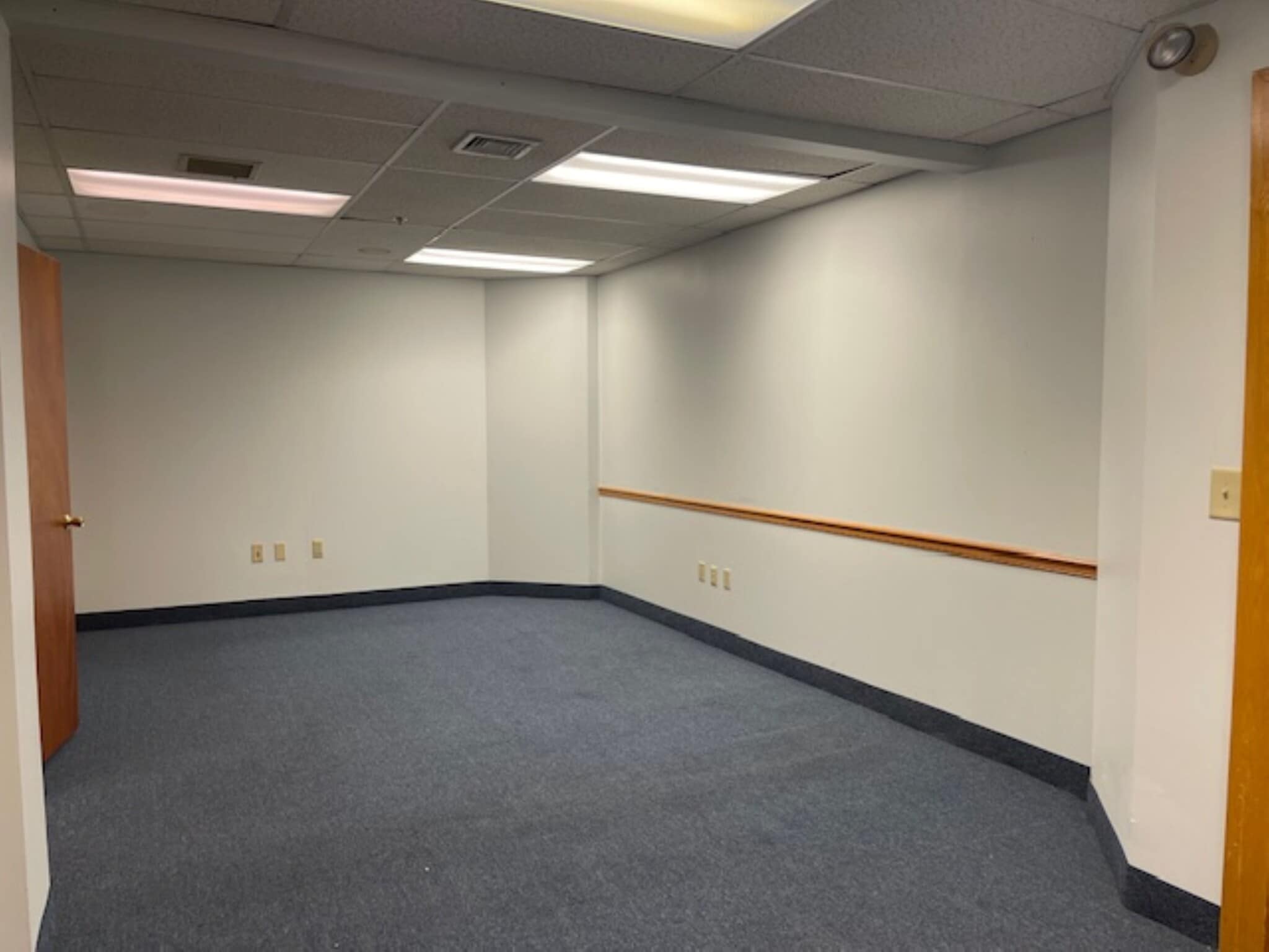 400 Reservoir Ave, Providence, RI for lease Interior Photo- Image 1 of 8