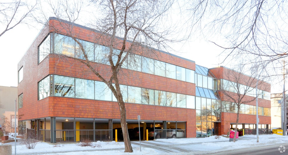 10260 112th St NW, Edmonton, AB à vendre - Photo principale - Image 1 de 1