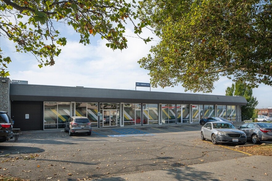622 E 2nd Ave, Spokane, WA for sale - Building Photo - Image 2 of 9
