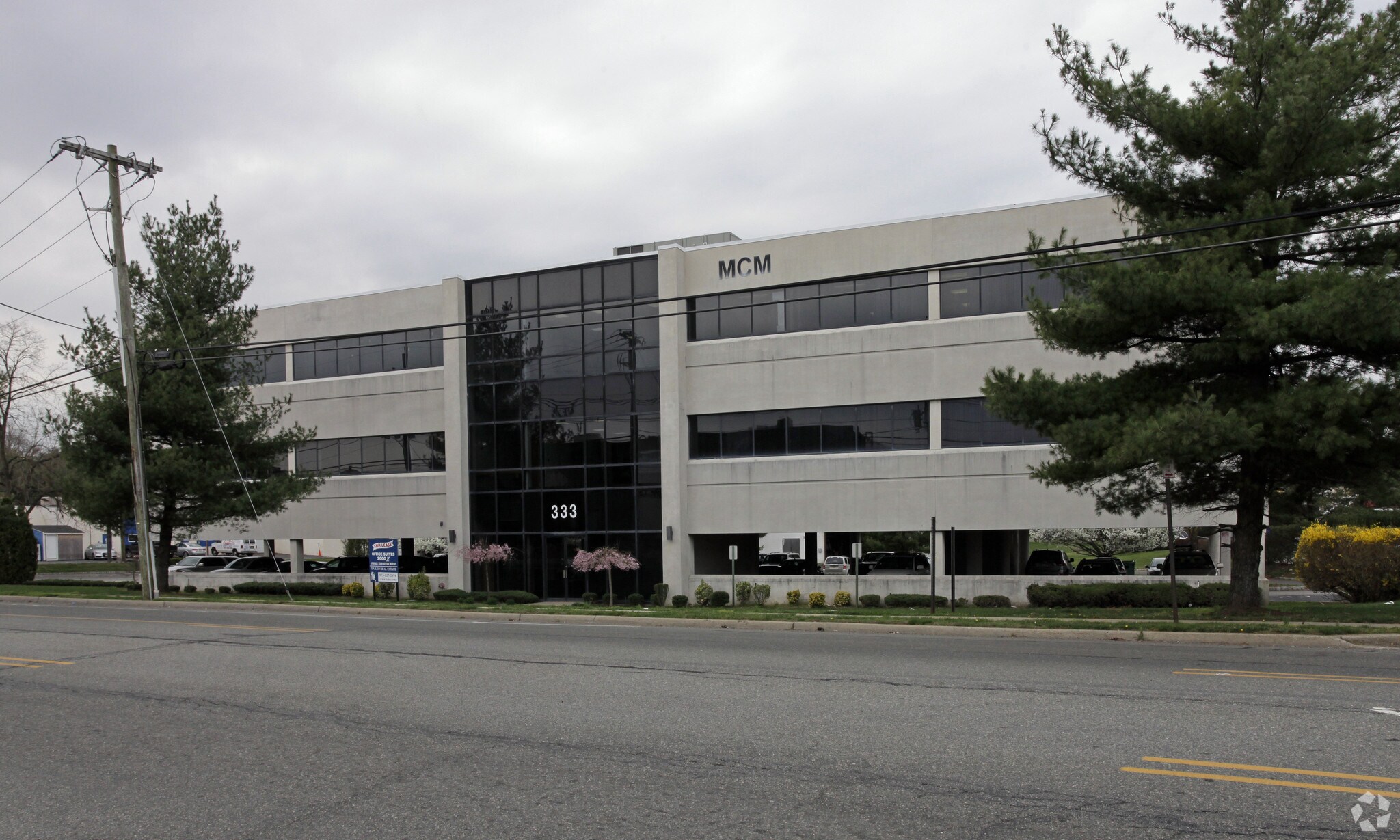 333 Fairfield Rd, Fairfield, NJ for lease Primary Photo- Image 1 of 12