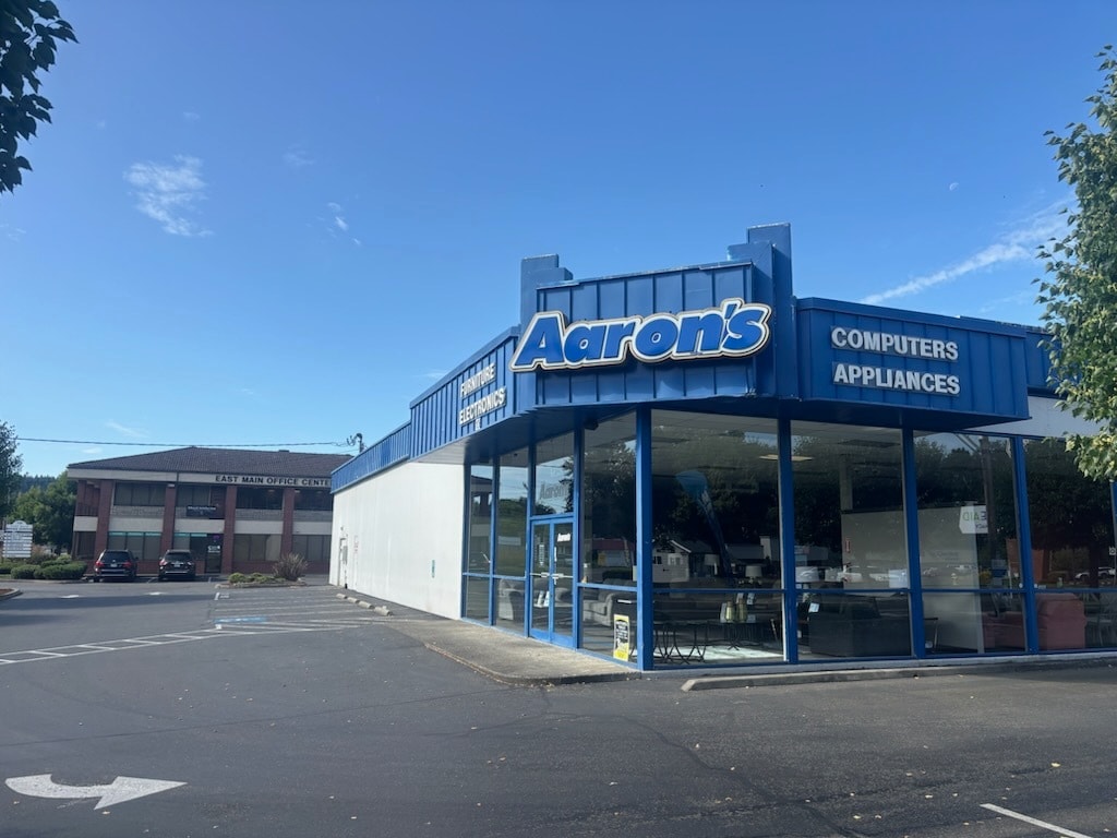 1412-1430 E Main Ave, Puyallup, WA for lease Building Photo- Image 1 of 3