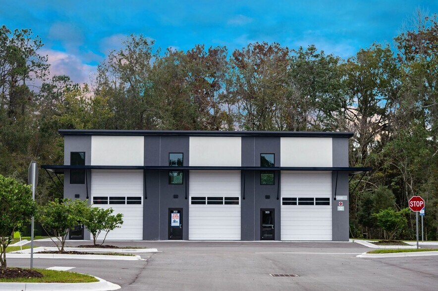 13830 Gran Bay Pky, Jacksonville, FL à louer - Photo du bâtiment - Image 3 de 6